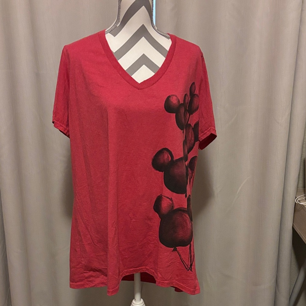 Disney Red Short Sleeve Women's Tee